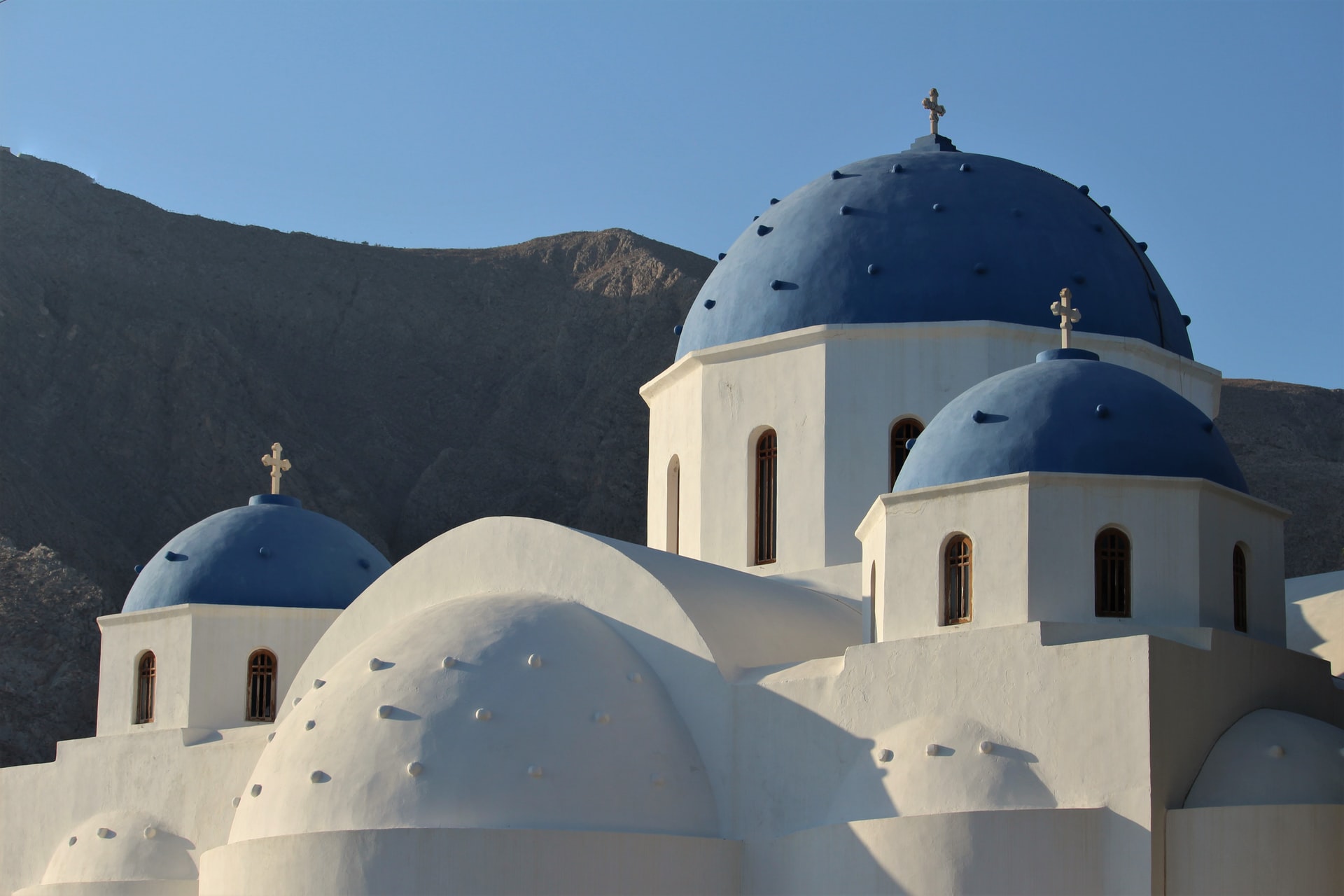 Why Perissa is a Great Base for a Holiday to Santorini